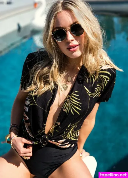 Michelle Randolph OnlyFans Thumbnail #4vQ9Fe3SU3
