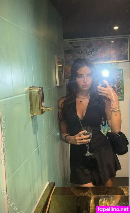 Michelle Reinwand OnlyFans Thumbnail #63KGwAytBy