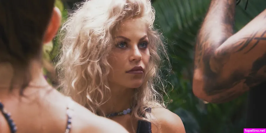 Michelle Schellhaas OnlyFans Thumbnail #q284Dsfbwd