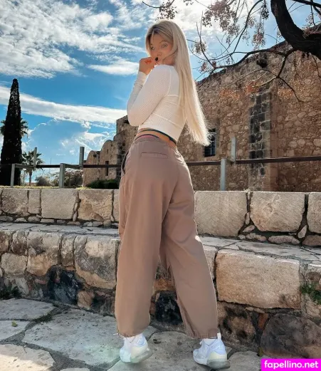 Michelle Schmidt OnlyFans Thumbnail #XOnKG9oaYD