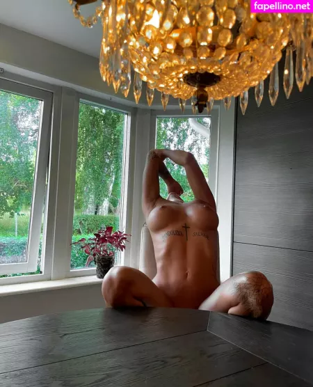 Michelle Svendsen OnlyFans Thumbnail #r0Wu49o561