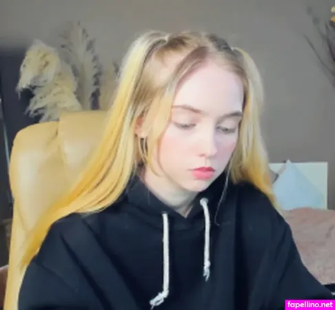 Michelle Swan OnlyFans Thumbnail #2QjyQlDX6P