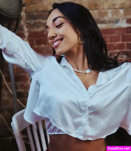 Michelle Tsiakkas OnlyFans Thumbnail #w8eXUh3vUQ