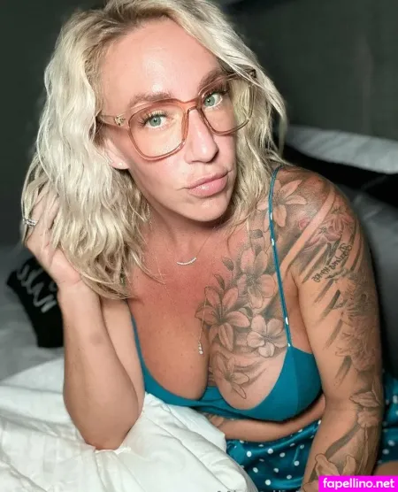 Michelleboss2 OnlyFans Thumbnail #zWWl2F0sMn