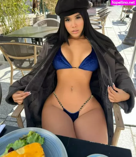 Michelleerabbit OnlyFans Thumbnail #Aq2KIs6mCD