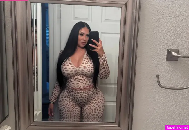 Michelleguzman OnlyFans Thumbnail #6UV0NQIEAl