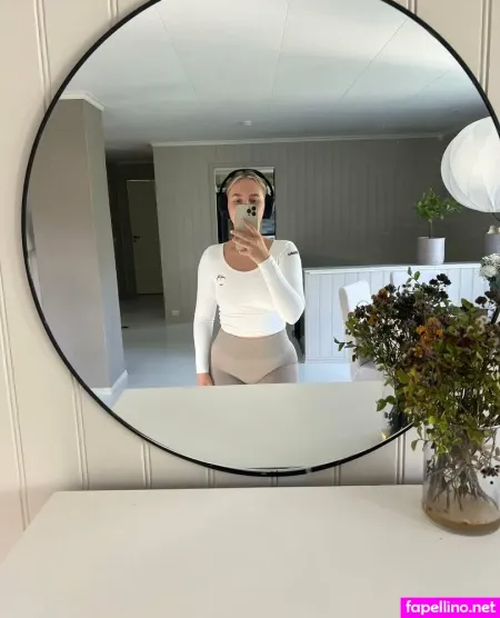 Michellehauge OnlyFans Thumbnail #HkV1LJd0Qd