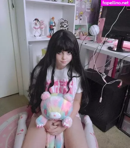 Michellemaeday OnlyFans Thumbnail #0r0Z8kFDoZ