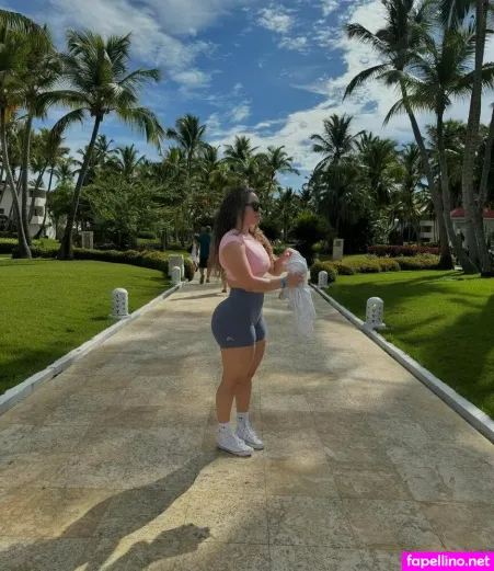 Michellepxtt OnlyFans Thumbnail #XHbpYfQpFr