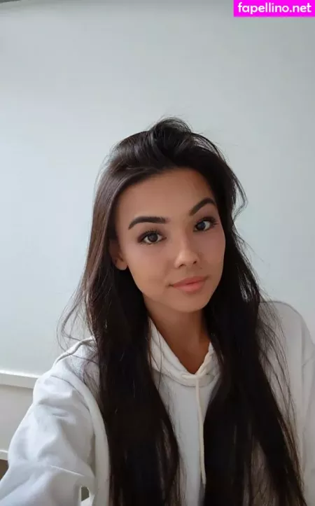 Micheller OnlyFans Thumbnail #C8koGA7Gqx