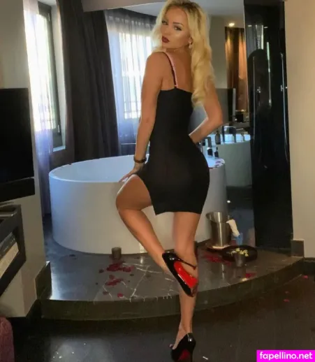 Michellesavage OnlyFans Thumbnail #N8PYaeBGOT