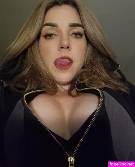 Michellethemlf OnlyFans Thumbnail #1jl7uFI0Q5