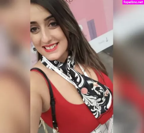 Michelly Rebechi OnlyFans Thumbnail #p3EalZnsVz