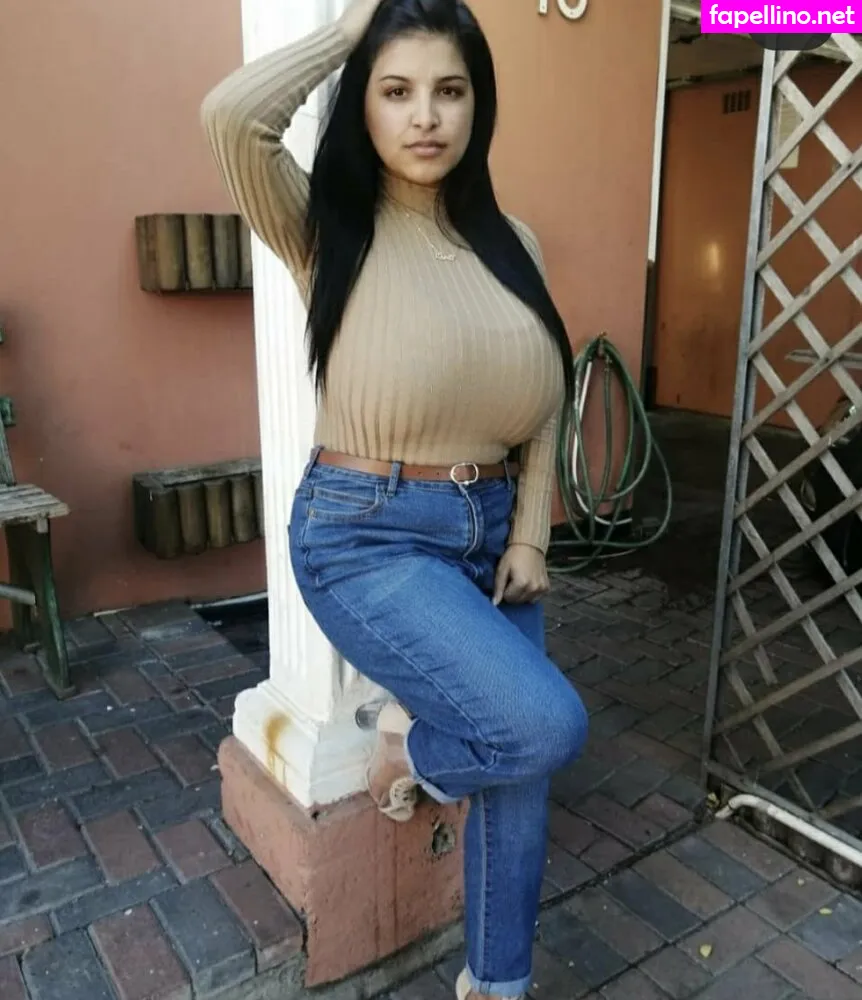 TheRealMickyla, mickylagoslett, mimihotmom Nude Leaked OnlyFans Photo #dN3EYw04z2