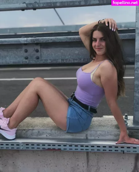 Miclaus Dora OnlyFans Thumbnail #BrZjejTizE