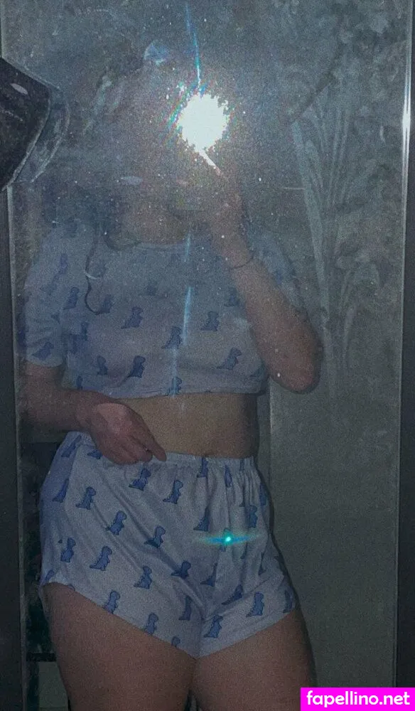 lovemidgexoxo, midgexo Nude Leaked OnlyFans Photo #e04enTX2CO