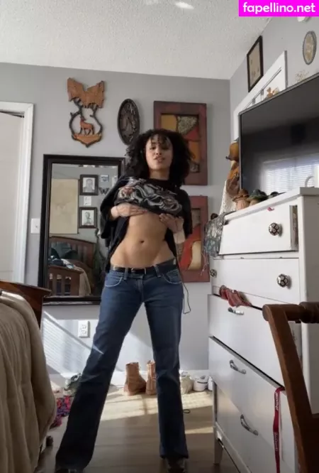 Midriff OnlyFans Thumbnail #Ky4wzH9Ck0