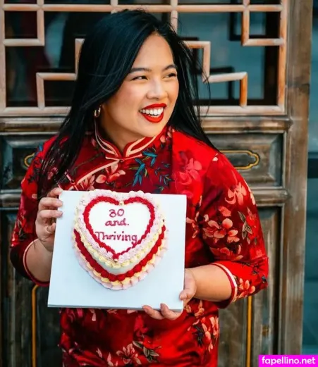 Midsizeasianqueen OnlyFans Thumbnail #GXP2YsBmS5