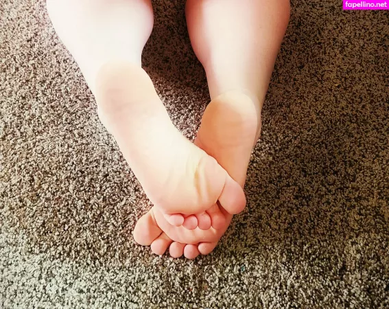 Midweststacyfree OnlyFans Thumbnail #YneecuAuSh