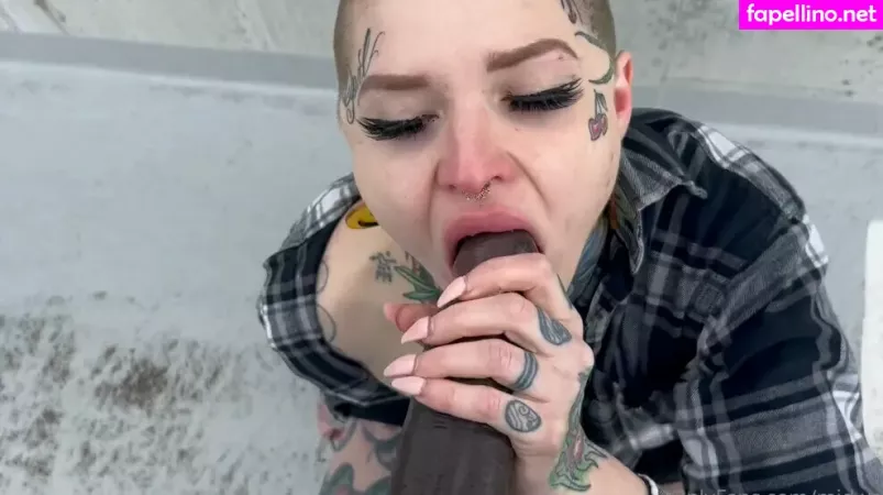 Midwestthangs OnlyFans Thumbnail #PqQzCZDFtJ