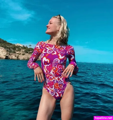 Mieke Fraatz OnlyFans Thumbnail #WYikEsACIE