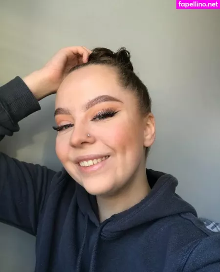 Miemp OnlyFans Thumbnail #lXmF0Ex8JY