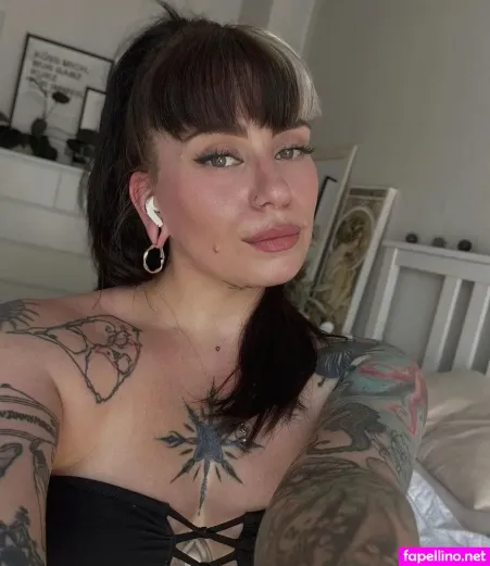 Miezekatz Caro OnlyFans Thumbnail #EsCVVnLR9M