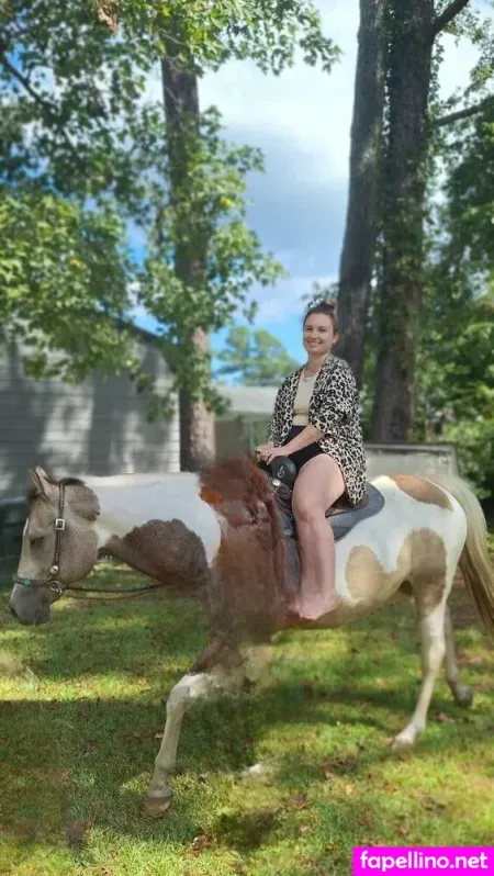 Miflymrsrobinson OnlyFans Thumbnail #I8LpIZ48tB