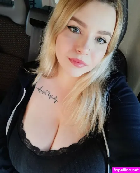 Mihaela Zeli OnlyFans Thumbnail #nXT2MYCfdh