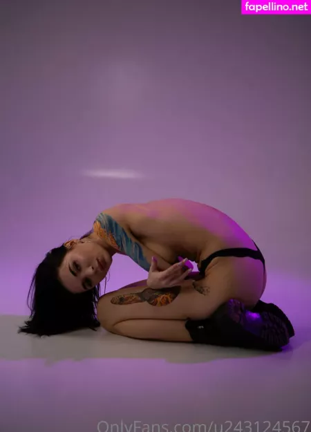 Mika Davis OnlyFans Thumbnail #y0JciP8gAf