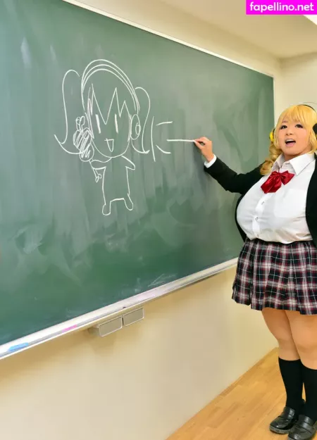 Mika Hoshima OnlyFans Thumbnail #E3q632tP5m