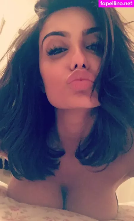 Mikaela Hoover OnlyFans Thumbnail #4cQ1svnitv