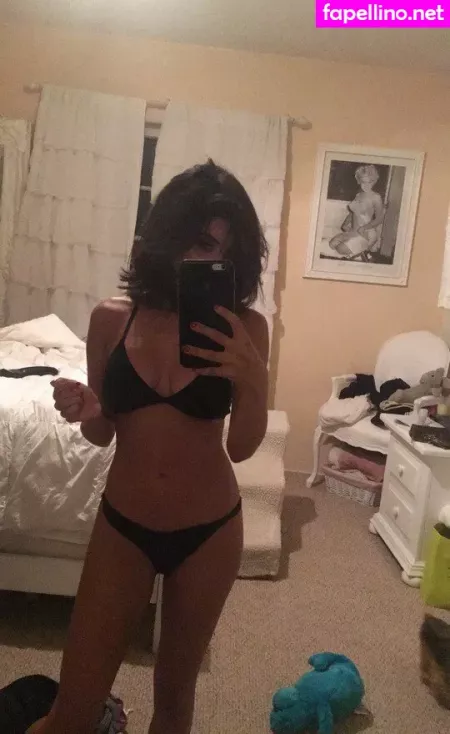 Mikaela Hoover OnlyFans Thumbnail #MPS1sKgKRk