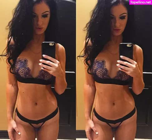 Mikaela Osborn OnlyFans Thumbnail #b7GMJ9cfEn