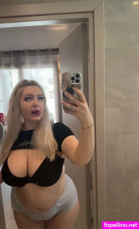 Mikaela222 OnlyFans Thumbnail #RdCO2o3v8T