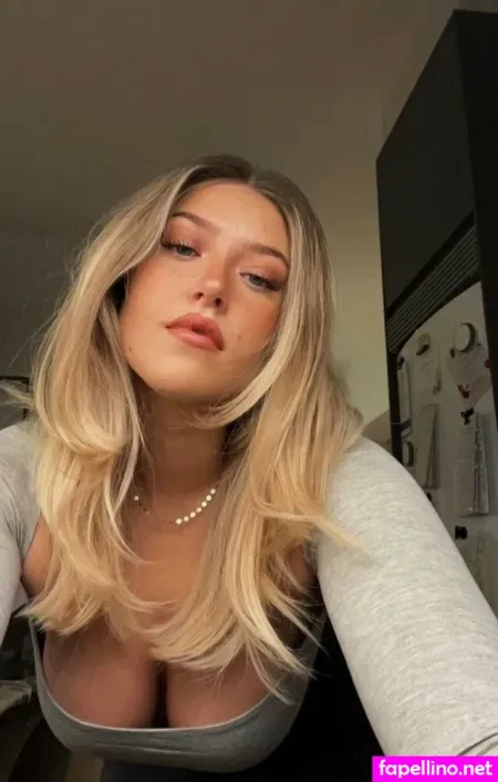 Mikaelamariia 1 OnlyFans Thumbnail #8YQQueztZX