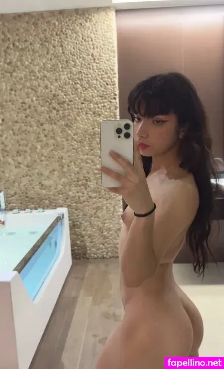 Mikaelly Amber OnlyFans Thumbnail #r6MJAJBGuL