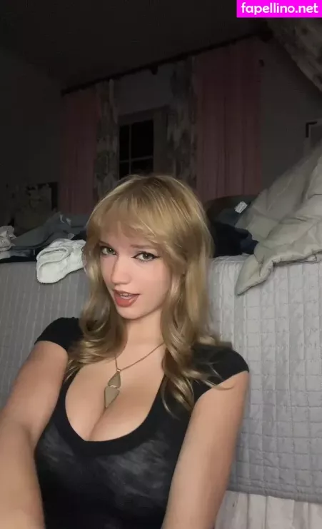 Mikahhlynn 1 OnlyFans Thumbnail #zfvFdFQkXf