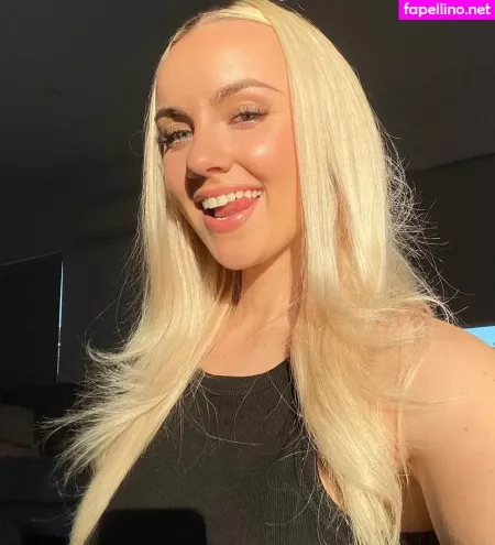 Mikalah Burgess OnlyFans Thumbnail #7Nul8pTjjc