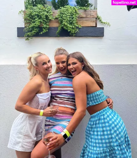 Mikalah Burgess OnlyFans Thumbnail #J1Nc3VQSmw