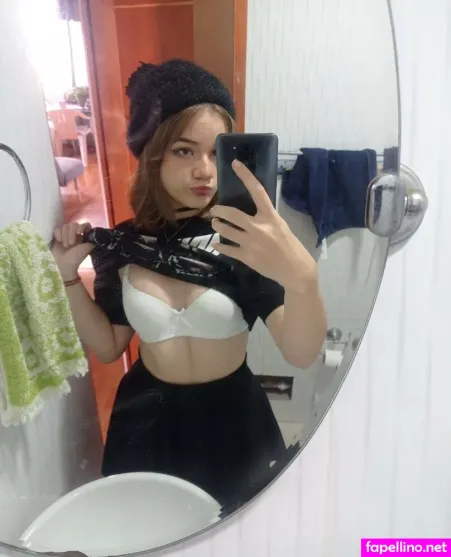 Mikansneeowo OnlyFans Thumbnail #R32AiGlAJt