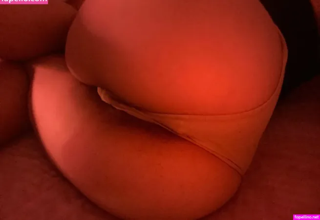 Mikansneeowo Main Profile Photo