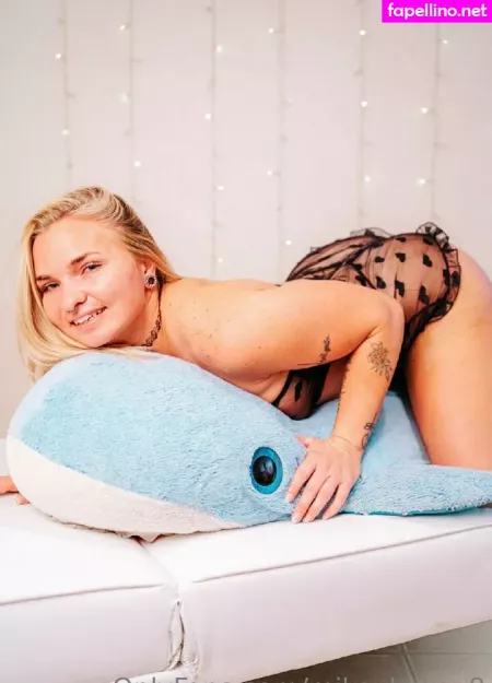 Mikayla Kay8 OnlyFans Thumbnail #UevfPJaXCi