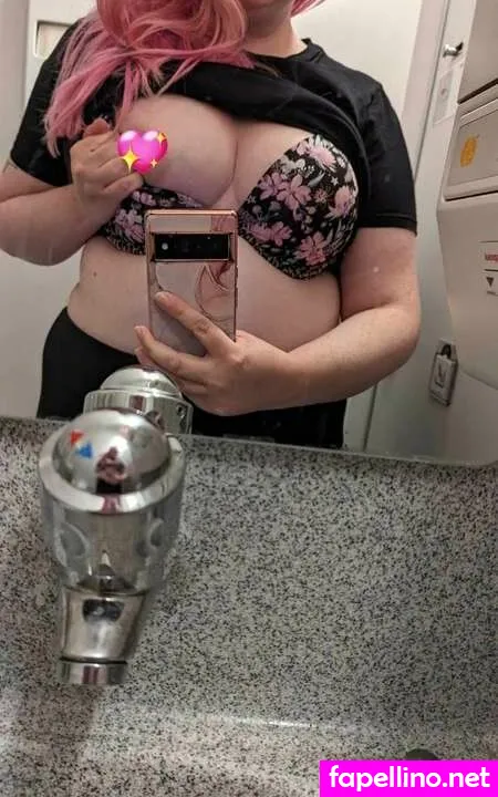 https:, rawrzoe, secretbarbiefeet Nude Leaked OnlyFans Photo #eZpt6O6m5T