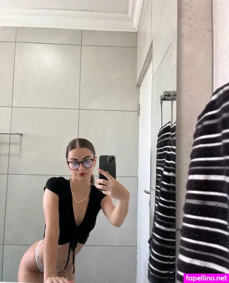 Mikaylafreee OnlyFans Thumbnail #R2rAFliKTz