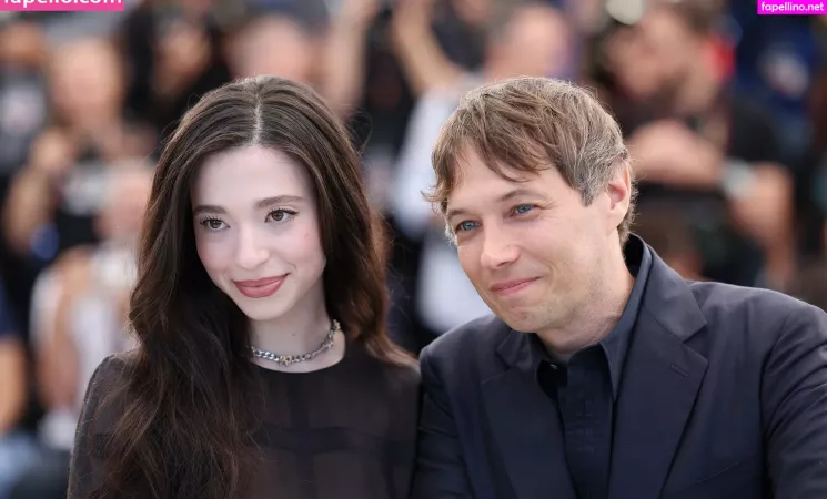 Mikey Madison OnlyFans Thumbnail #kFDolsu7eM