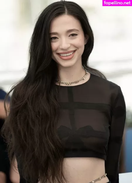 Mikey Madison OnlyFans Thumbnail #s3ASjIFgmi