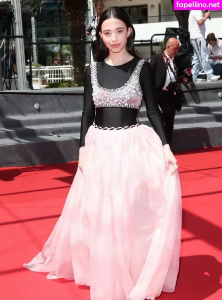 Mikey Madison OnlyFans Thumbnail #sQfNN3ZDVb