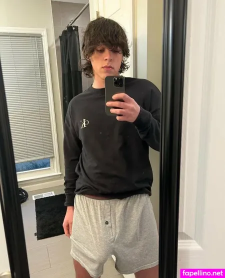 Mikeybarone OnlyFans Thumbnail #0QC4bIluRT