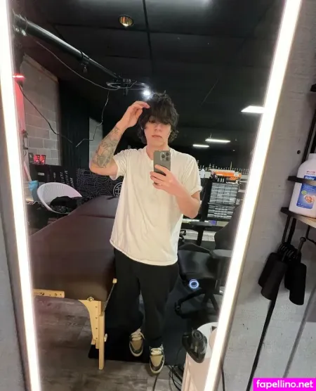 Mikeybarone OnlyFans Thumbnail #2PuucJ4wuL